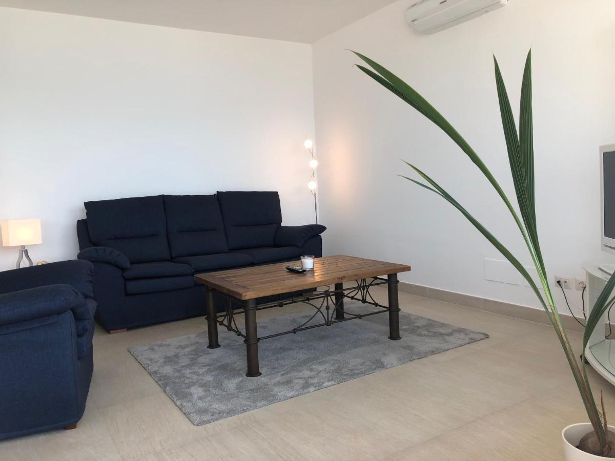 루이노 Attico Palazzo Di Vetro 아파트 외부 사진