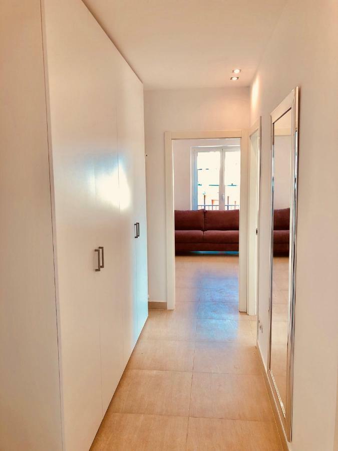 루이노 Attico Palazzo Di Vetro 아파트 외부 사진