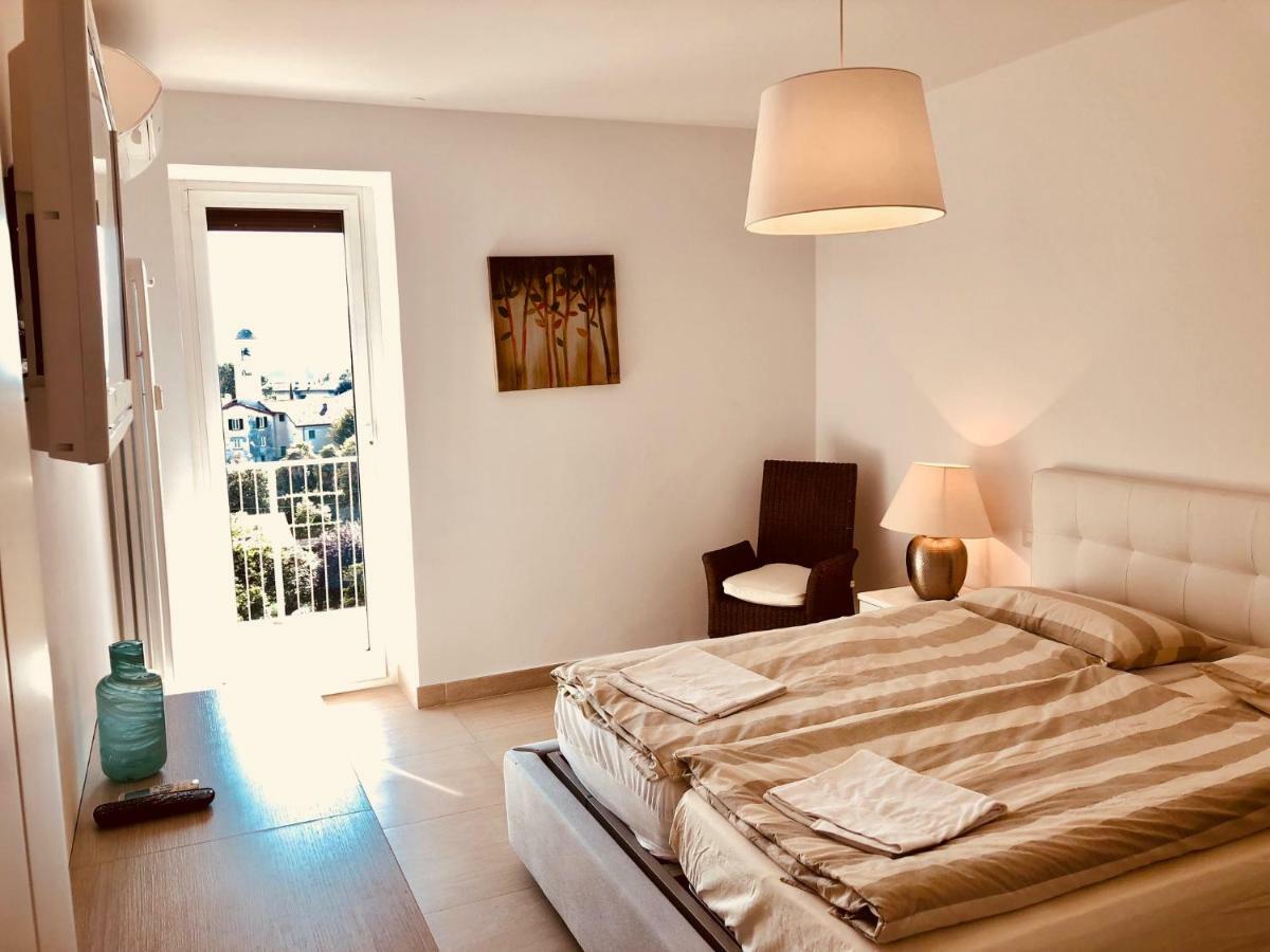 루이노 Attico Palazzo Di Vetro 아파트 외부 사진